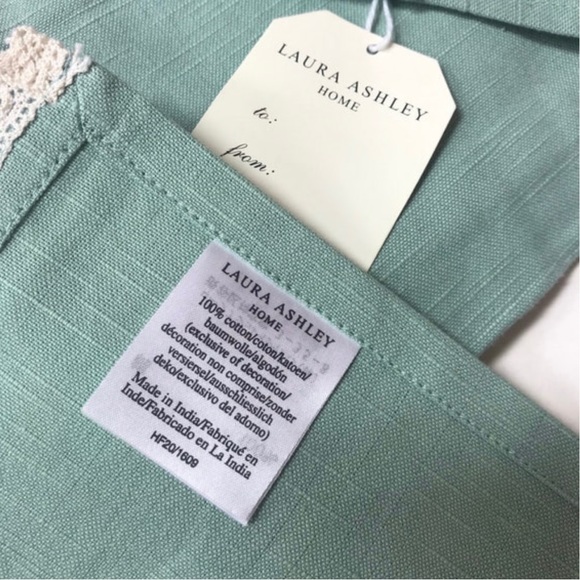 Y2K, Laura Ashley Set of 4 Cloth Dinner Napkins, Green, New with tags. - Picture 6 of 8